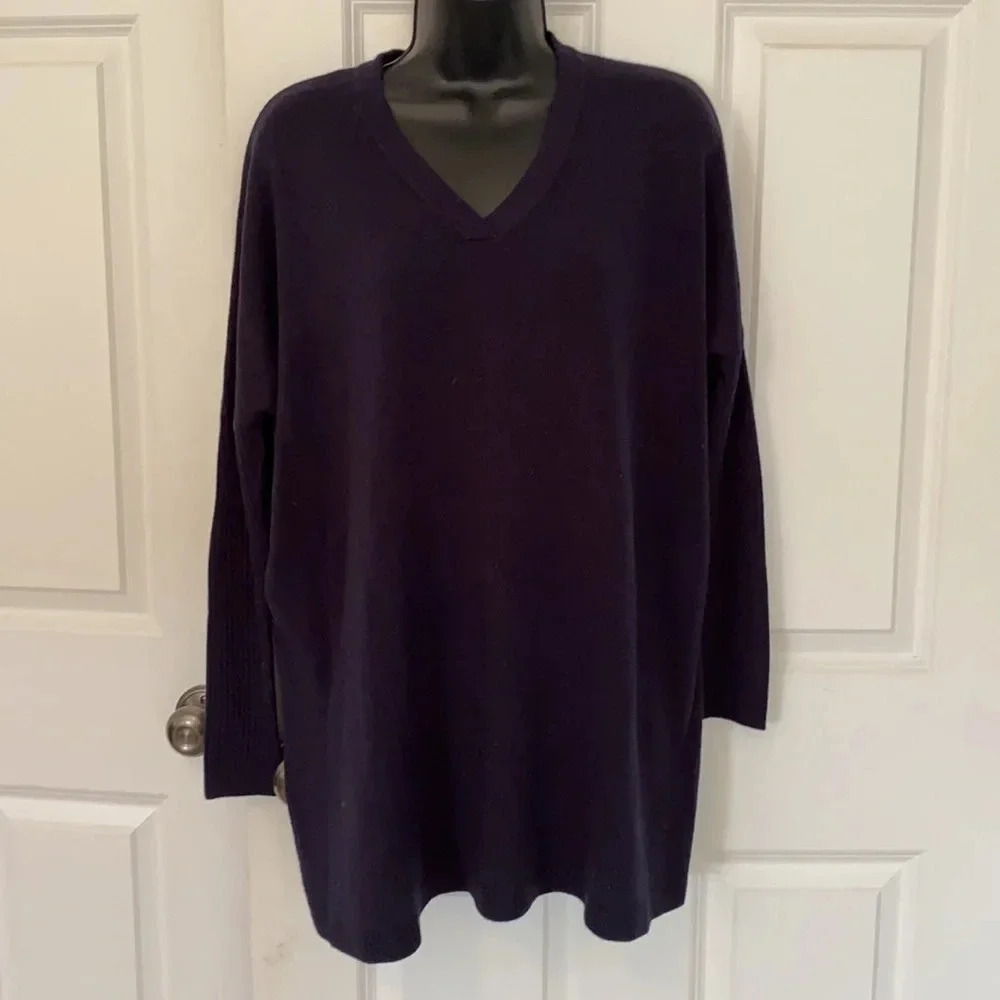 Sweet Romeo navy blue oversized V-neck sweater size small